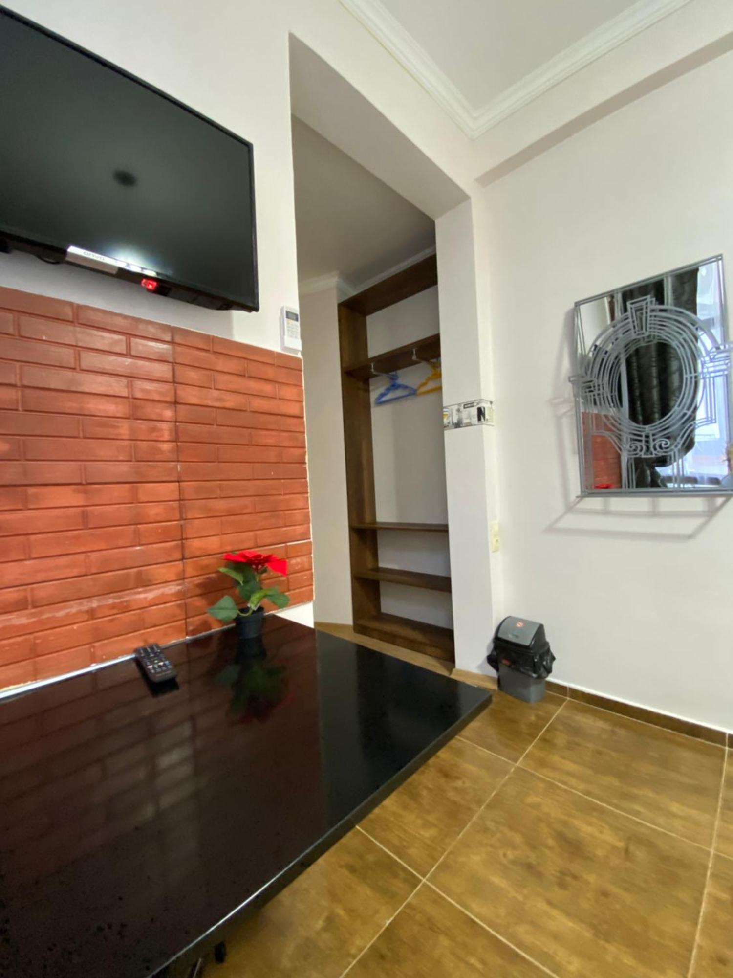 Siqvaruli Tbilisi Exterior foto